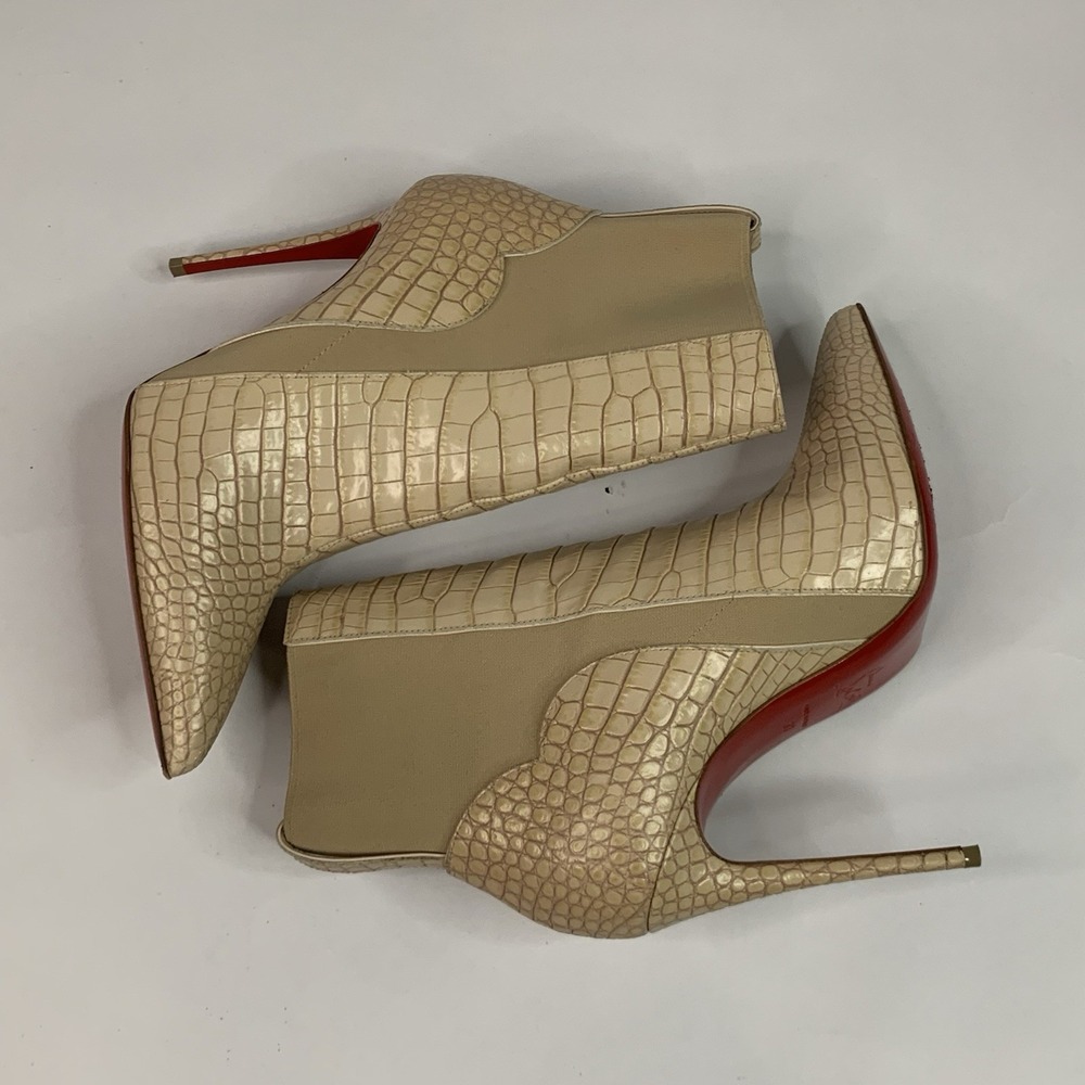 Christian Louboutin Chelsea Chick Booty 100 Calf Mini Crock Boots Leche Size 37 - Picture 11 of 14